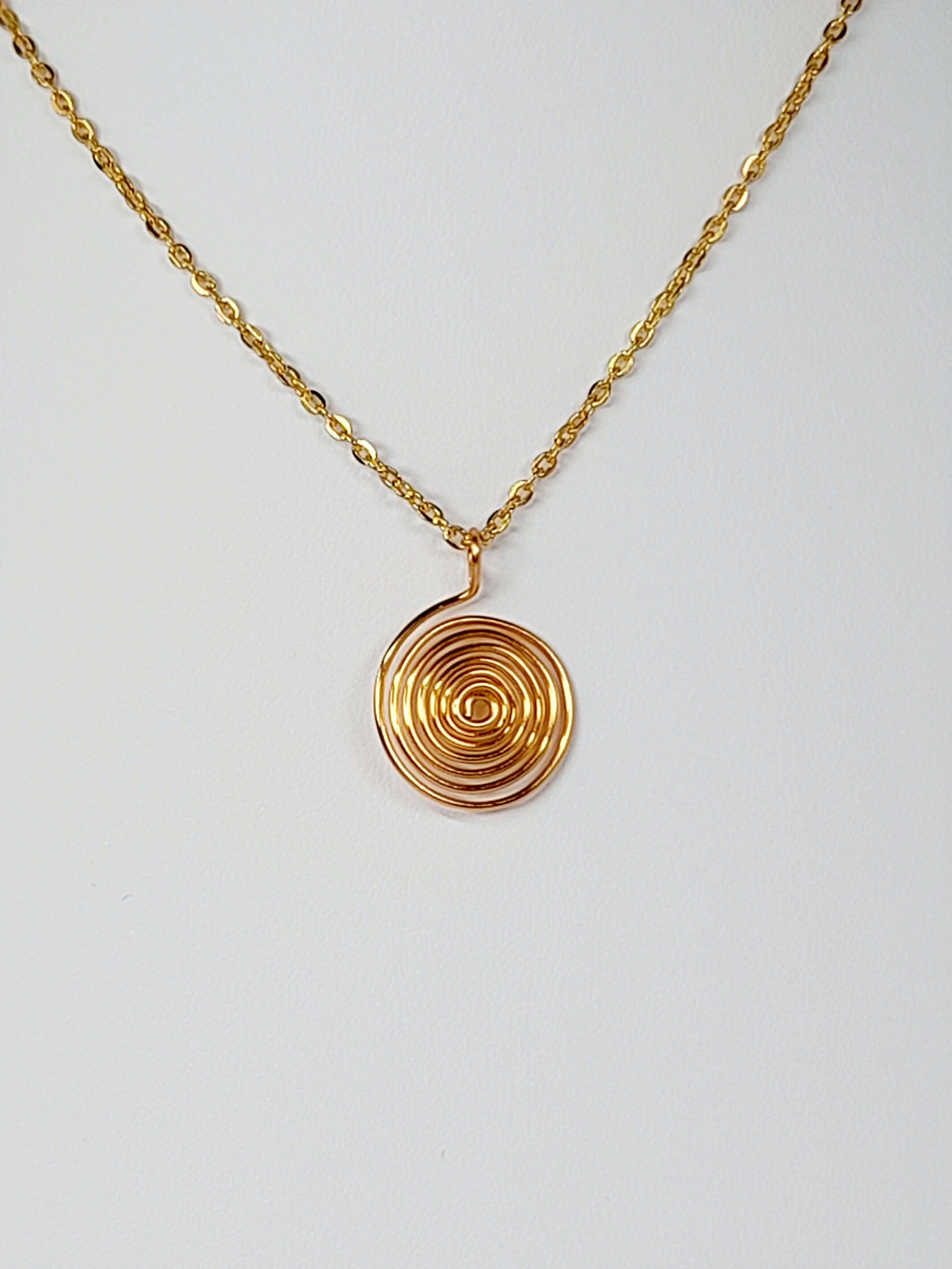 Elegant Handmade Gold Spiral Pendant Necklace, Lightweight & Gift‑Ready