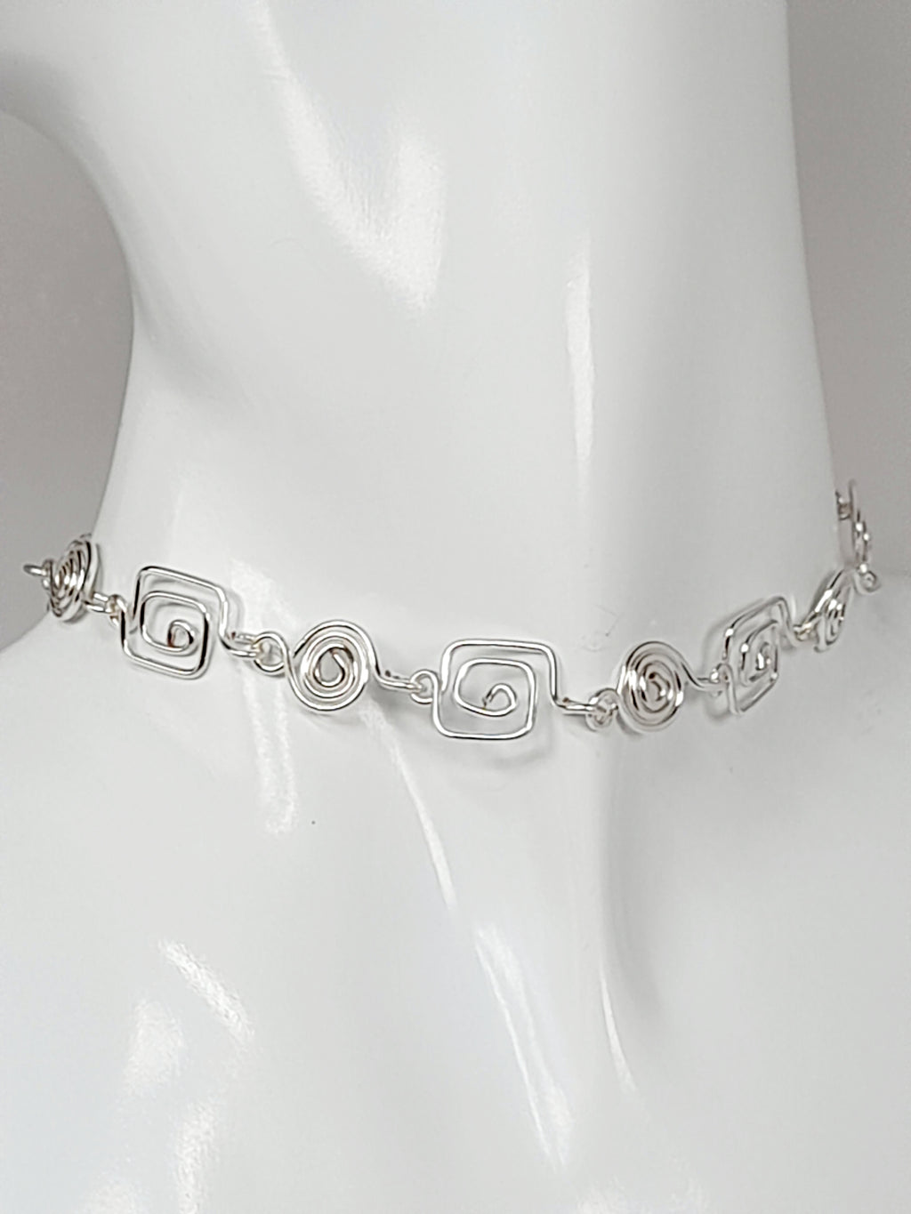 Dainty Silver Square & Round Spiral Choker Necklace