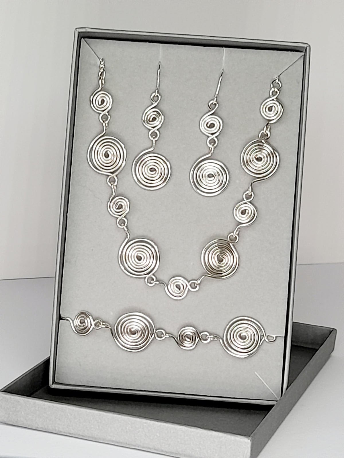 Complete 3-Piece Handcrafted Dual-Size Spiral Jewellery Set