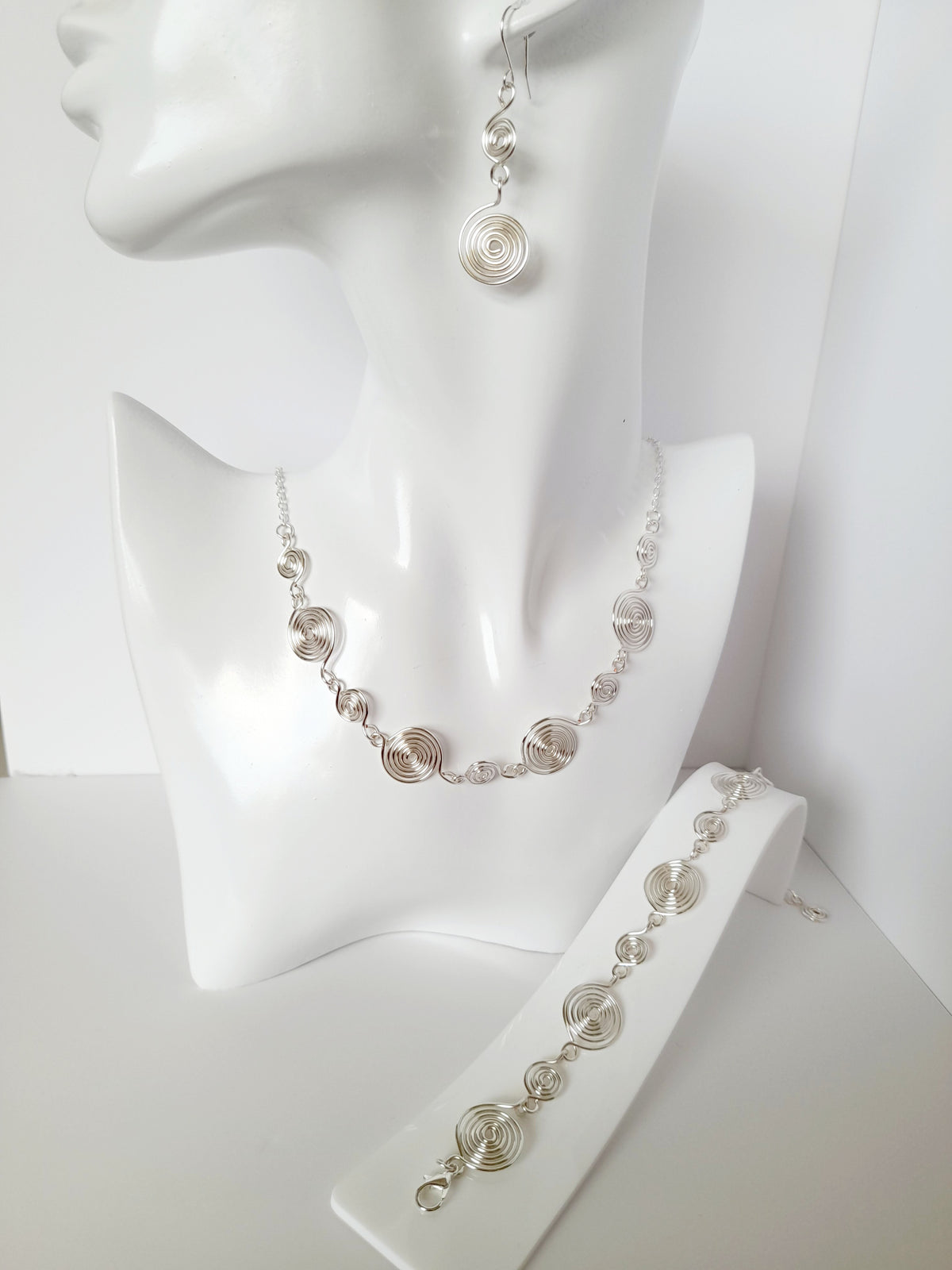 Complete 3-Piece Handcrafted Dual-Size Spiral Jewellery Set