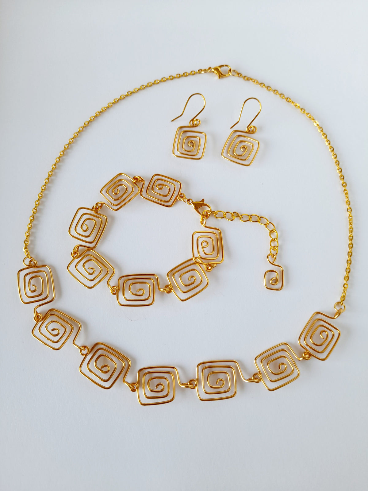 Complete 3-Piece Handcrafted Square Spiral Jewellery Set