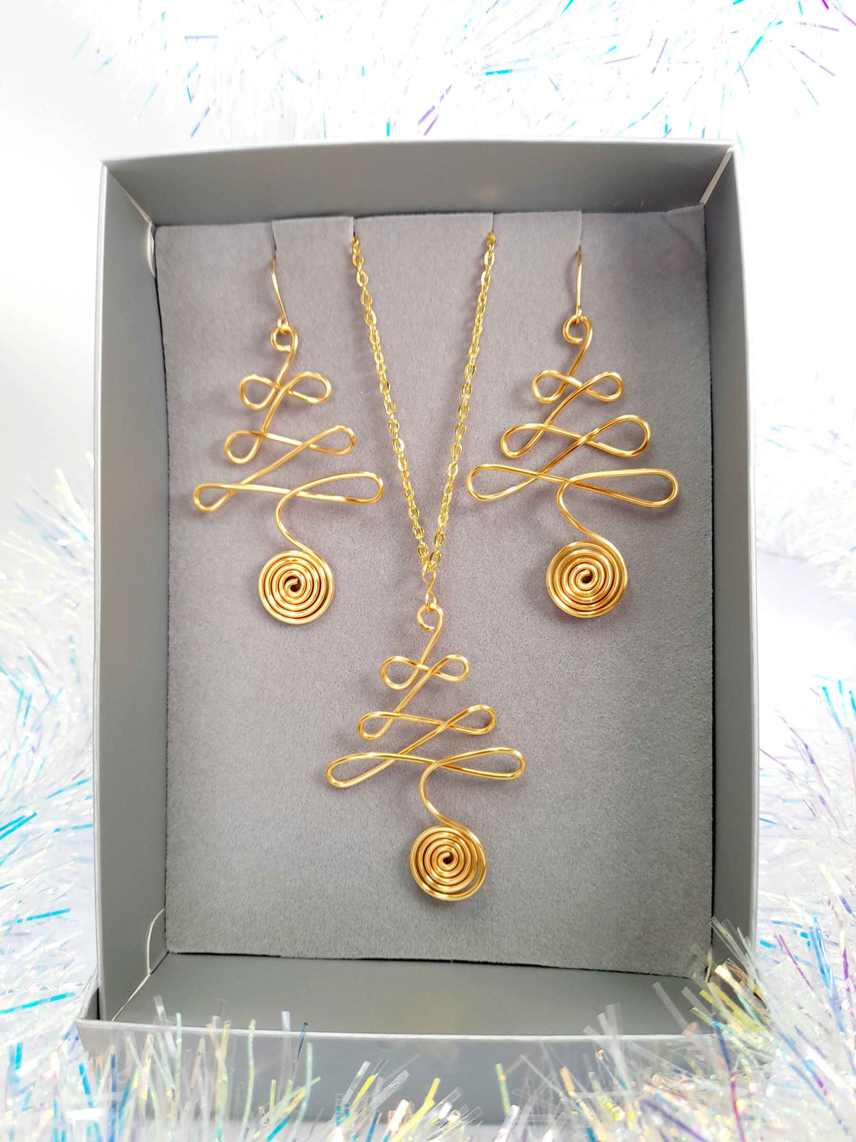 Gold Wire Wrapped Christmas Tree Jewellery Set